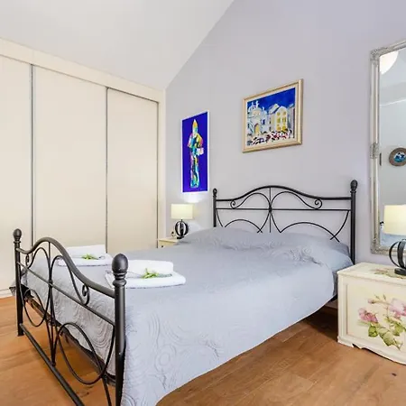 Olive By Guide Villa *