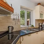 Olive By Guide Vila